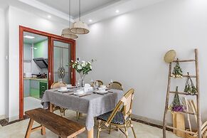 Locals Boutique Apartment WanzaiCEC No.5