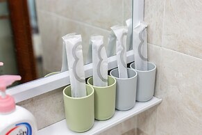 Locals Boutique Apartment WanzaiCEC No.5