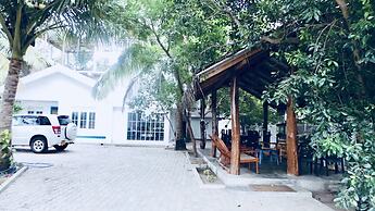 The Beach House  Nilaveli