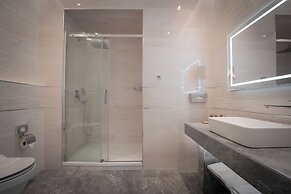 Golden Key Boutique Hotel