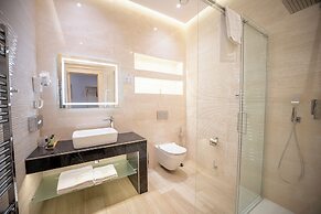 Golden Key Boutique Hotel