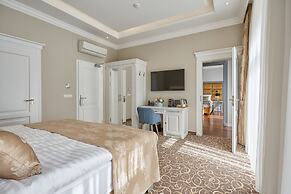 Golden Key Boutique Hotel