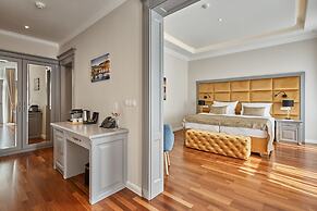 Golden Key Boutique Hotel