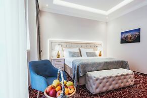 Golden Key Boutique Hotel