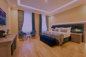 Golden Key Boutique Hotel