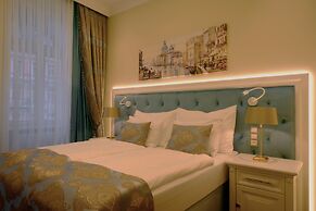 Golden Key Boutique Hotel