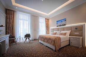 Golden Key Boutique Hotel