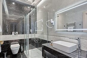 Golden Key Boutique Hotel