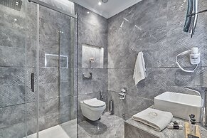 Golden Key Boutique Hotel