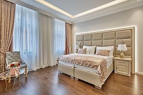 Golden Key Boutique Hotel