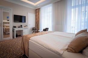 Golden Key Boutique Hotel