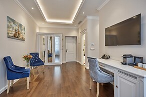 Golden Key Boutique Hotel