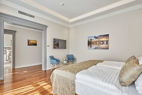 Golden Key Boutique Hotel