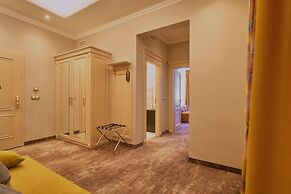 Golden Key Boutique Hotel