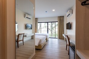 Porestva Hotel Sriracha