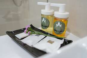 Porestva Hotel Sriracha