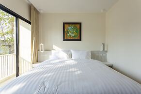 Porestva Hotel Sriracha