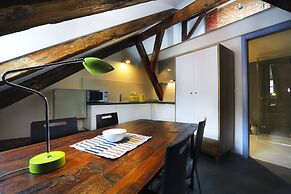 Apartments At The Blue Duckling