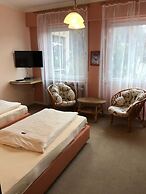 Edelstein-Hotel