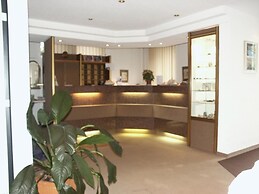 Edelstein-Hotel