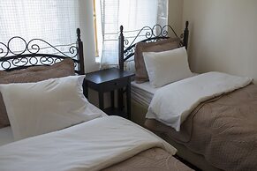 Kamelya Cave Hostel - Adults Only