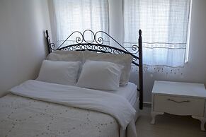 Kamelya Cave Hostel - Adults Only