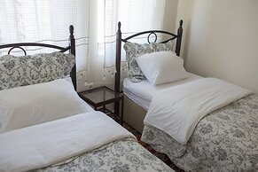 Kamelya Cave Hostel - Adults Only