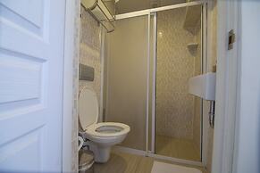 Kamelya Cave Hostel - Adults Only