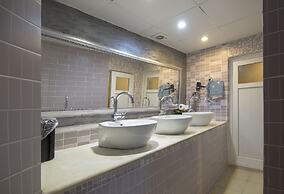 Kamelya Cave Hostel - Adults Only