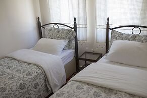 Kamelya Cave Hostel - Adults Only