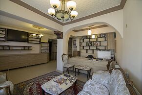 Kamelya Cave Hostel - Adults Only