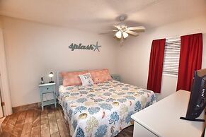 0104 Waters Edge Resort 1 Bedroom Condo by RedAwning