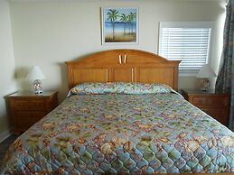 0104 Waters Edge Resort 1 Bedroom Condo by RedAwning