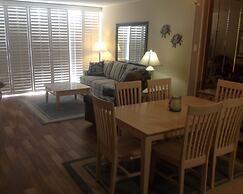 0104 Waters Edge Resort 1 Bedroom Condo by RedAwning