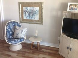 0104 Waters Edge Resort 1 Bedroom Condo by RedAwning