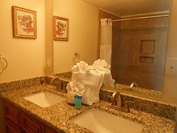 0104 Waters Edge Resort 1 Bedroom Condo by RedAwning