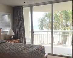 0104 Waters Edge Resort 1 Bedroom Condo by RedAwning