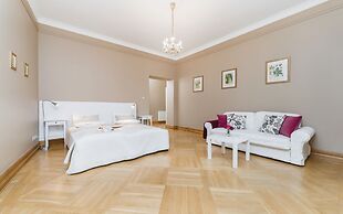 Apartamenty w Pałacu Pod Baranami