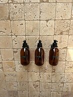 Kale Lodge - Adults Only