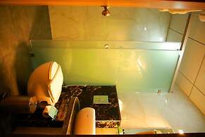 Royal Lotus View Resotel