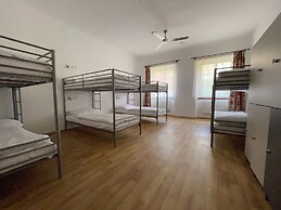 Hostel Little Quarter