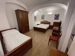 Hostel Little Quarter