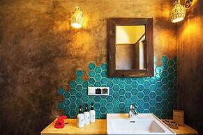 Clove Island Villas & SPA