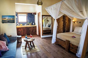 Clove Island Villas & SPA