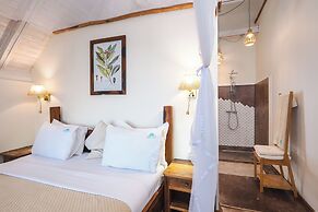 Clove Island Villas & SPA