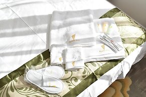 Queen Stay Apartments