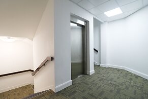 Queen Stay Apartments