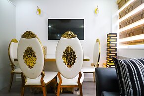 Queen Stay Apartments