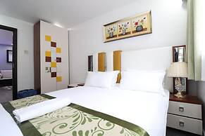 Queen Stay Apartments