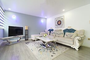 Queen Stay Apartments